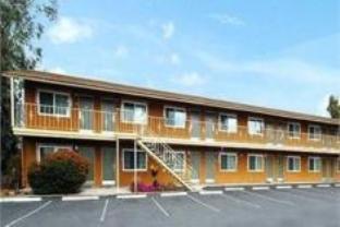 Inn Rodeway Downtown 2*